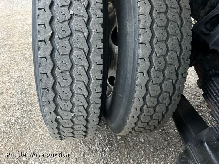 image for item EG1405 1998 Ford LNT8000 water truck