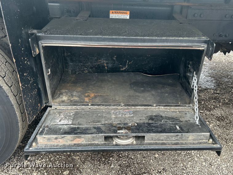 image for item EG1414 2010 Freightliner  Business Class M2 dump truck