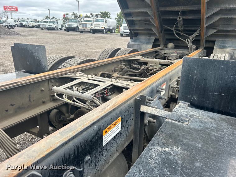 image for item EG1414 2010 Freightliner  Business Class M2 dump truck