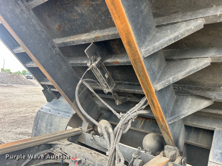 image for item EG1414 2010 Freightliner  Business Class M2 dump truck