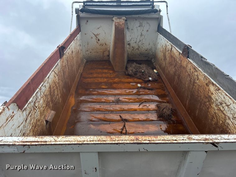 image for item EG1414 2010 Freightliner  Business Class M2 dump truck