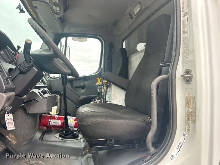 image for item EG1414 2010 Freightliner  Business Class M2 dump truck