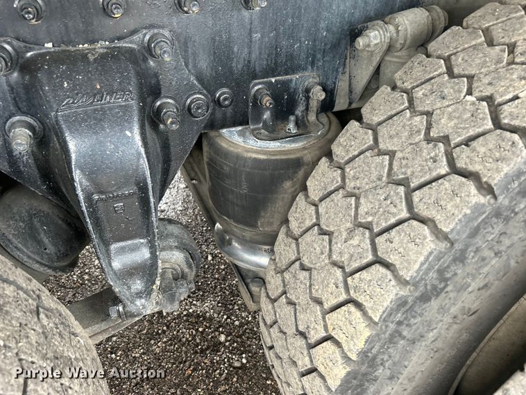 image for item EG1414 2010 Freightliner  Business Class M2 dump truck