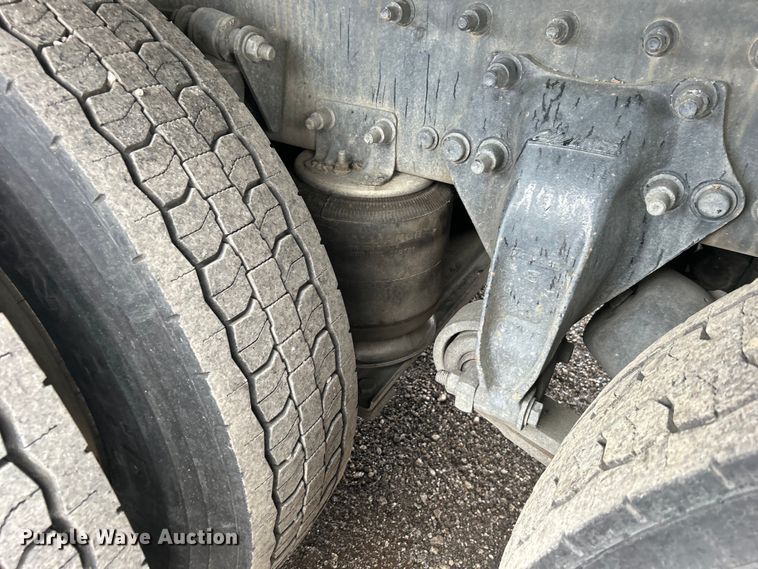 image for item EG1414 2010 Freightliner  Business Class M2 dump truck