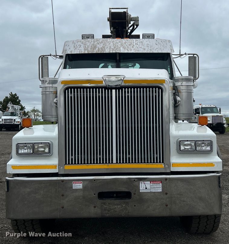 image for item EG1417 2011 Western Star 4900FA crane truck