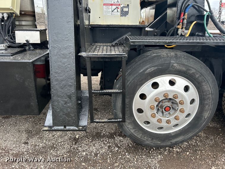 image for item EG1417 2011 Western Star 4900FA crane truck