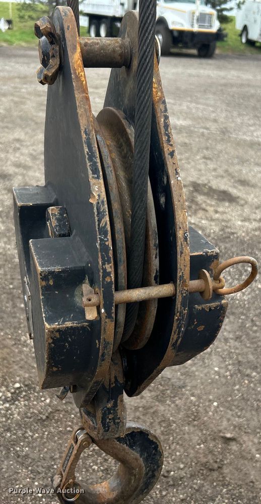 image for item EG1417 2011 Western Star 4900FA crane truck