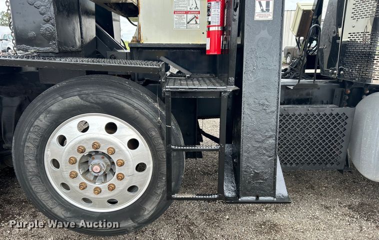 image for item EG1417 2011 Western Star 4900FA crane truck