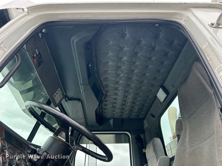 image for item EG1417 2011 Western Star 4900FA crane truck