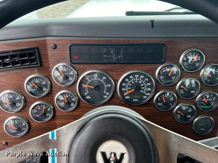 image for item EG1417 2011 Western Star 4900FA crane truck