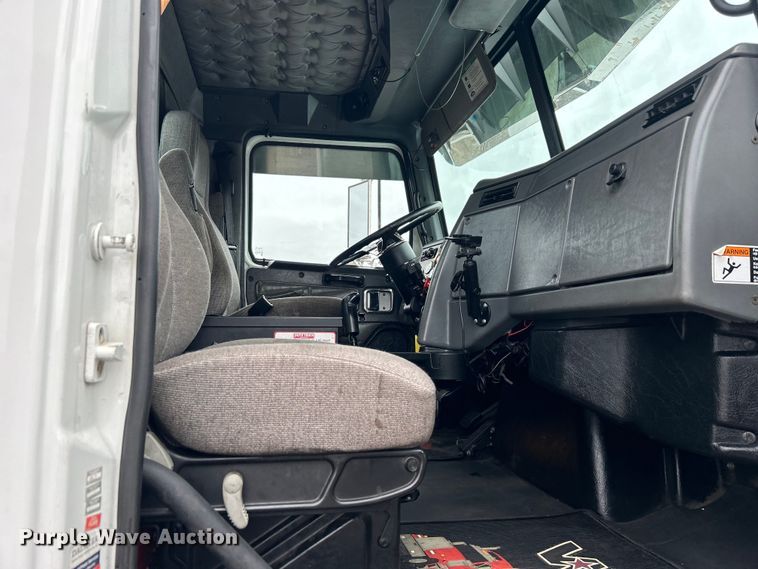 image for item EG1417 2011 Western Star 4900FA crane truck