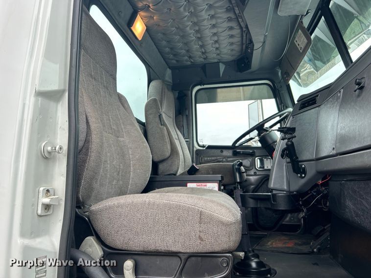 image for item EG1417 2011 Western Star 4900FA crane truck