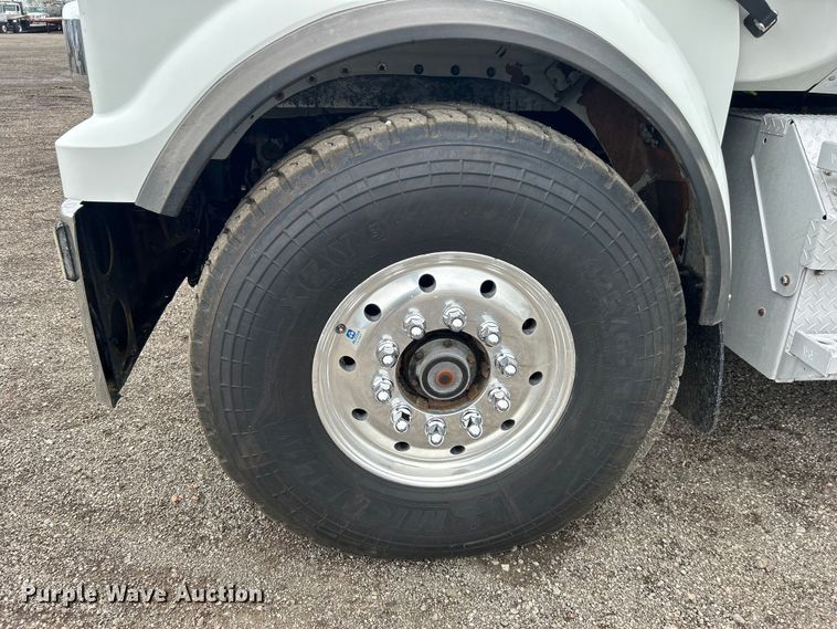 image for item EG1417 2011 Western Star 4900FA crane truck