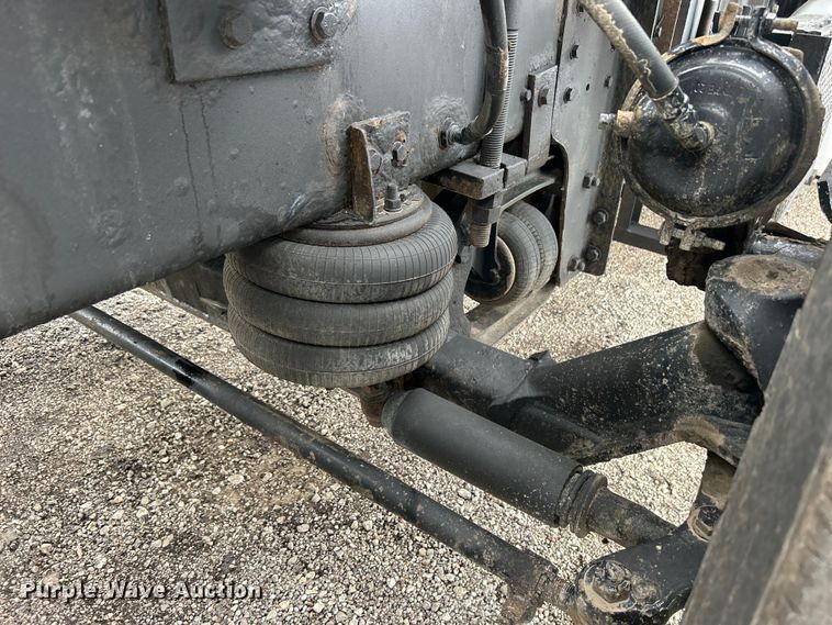 image for item EG1417 2011 Western Star 4900FA crane truck