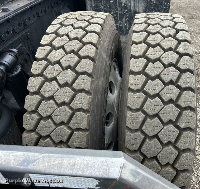 image for item EG1417 2011 Western Star 4900FA crane truck