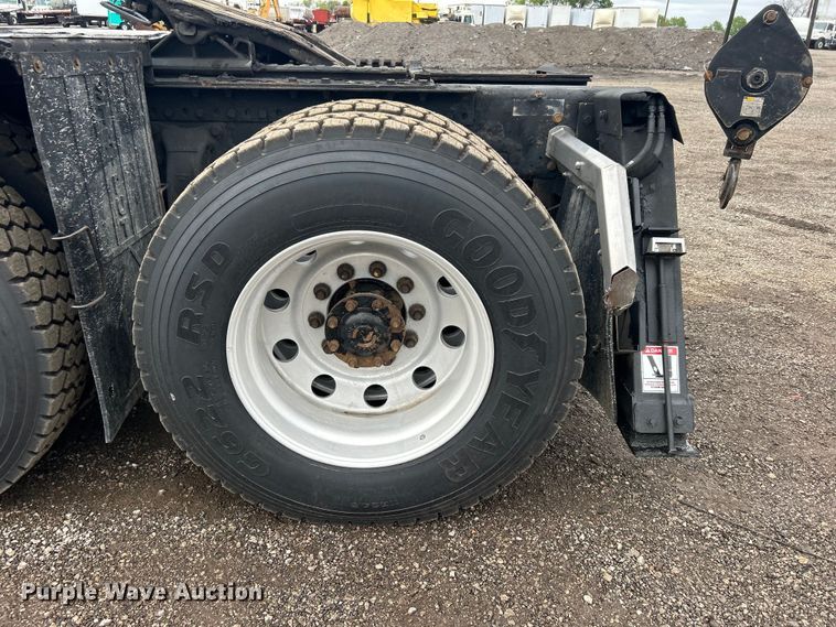 image for item EG1417 2011 Western Star 4900FA crane truck