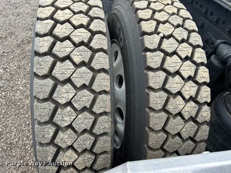 image for item EG1417 2011 Western Star 4900FA crane truck