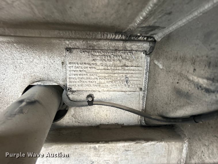 image for item EG1419 2007 Kenworth T800 fuel truck