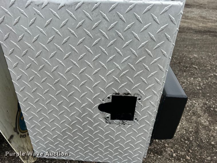 image for item EG1419 2007 Kenworth T800 fuel truck