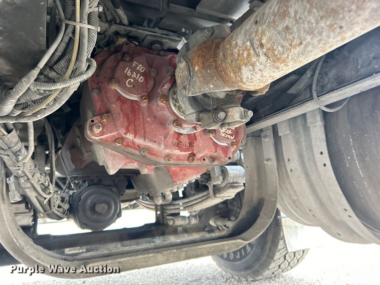 image for item EG1419 2007 Kenworth T800 fuel truck