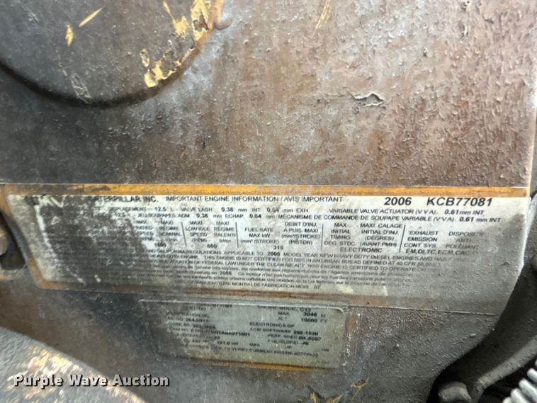 image for item EG1419 2007 Kenworth T800 fuel truck