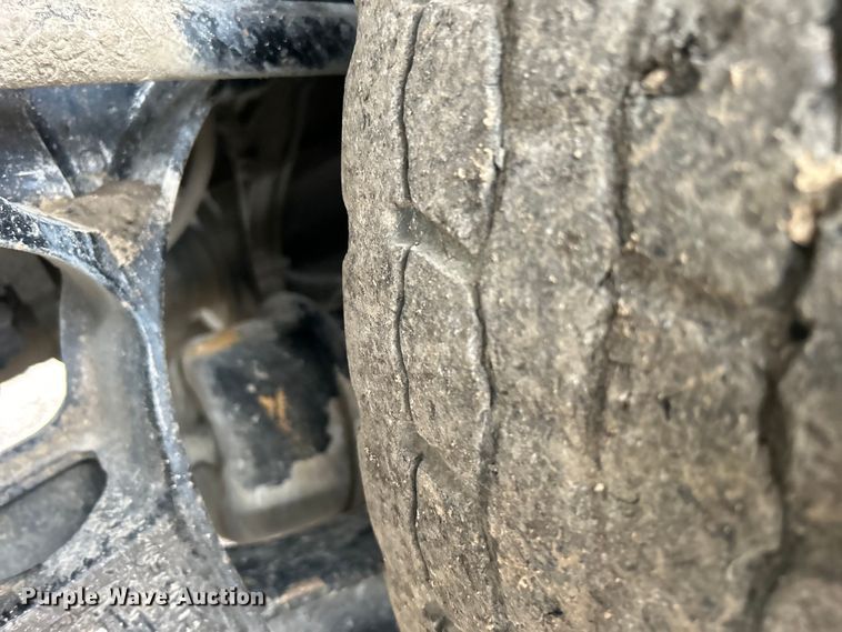 image for item EG1419 2007 Kenworth T800 fuel truck