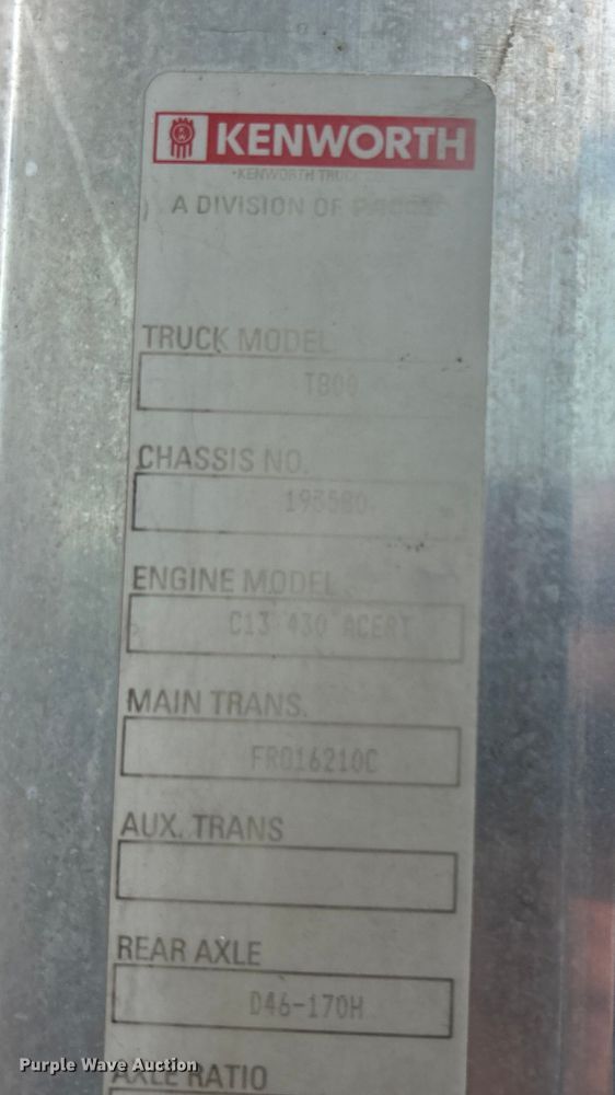 image for item EG1419 2007 Kenworth T800 fuel truck