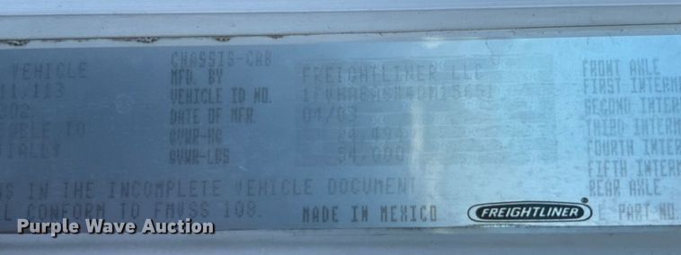 image for item EG1422 2004 Freightliner  fuel truck