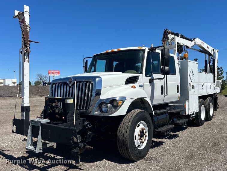 image for item EG1427 2010 International  7400 SBA utility / service truck