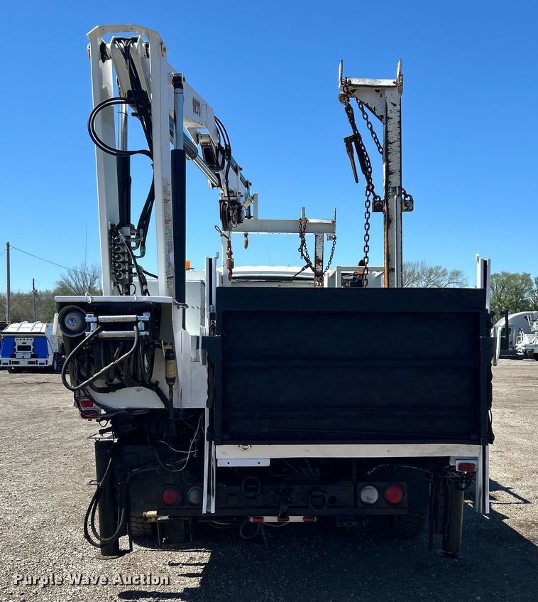 image for item EG1427 2010 International  7400 SBA utility / service truck