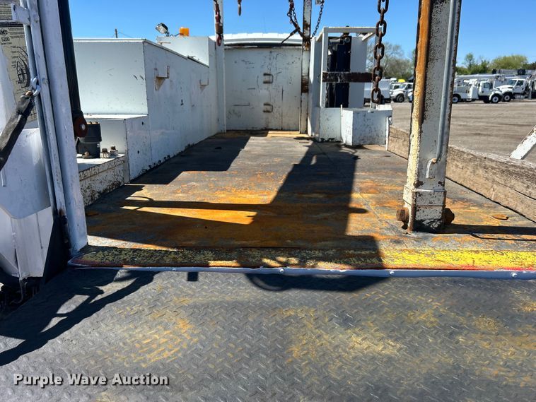 image for item EG1427 2010 International  7400 SBA utility / service truck