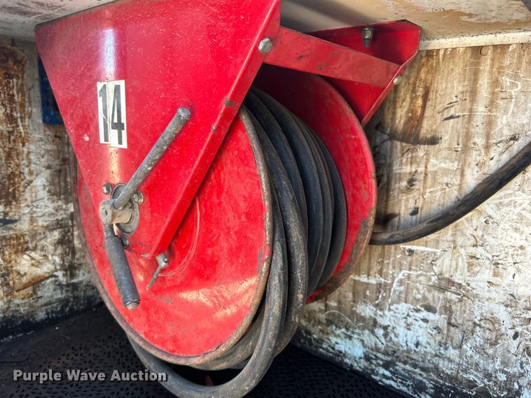 image for item EG1427 2010 International  7400 SBA utility / service truck