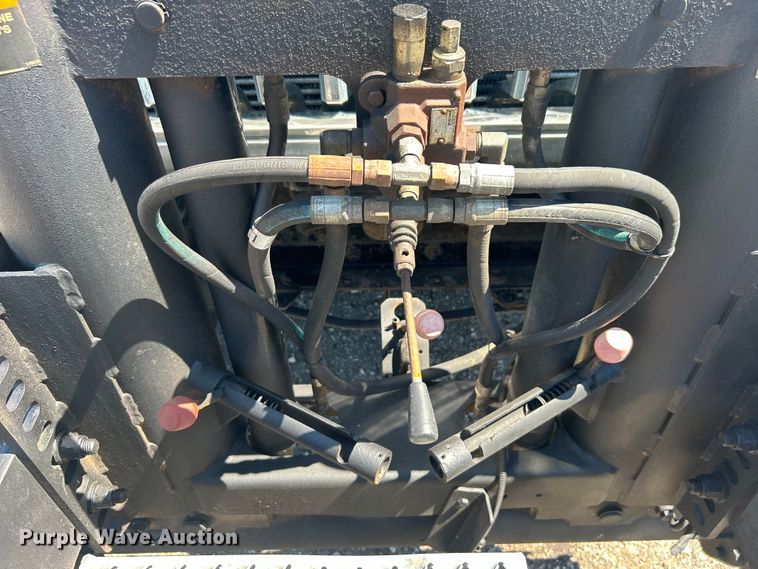 image for item EG1427 2010 International  7400 SBA utility / service truck