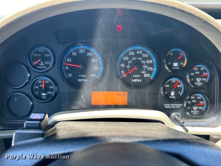 image for item EG1427 2010 International  7400 SBA utility / service truck