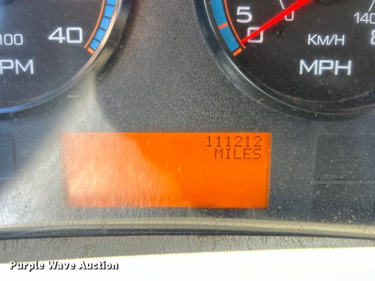 image for item EG1427 2010 International  7400 SBA utility / service truck