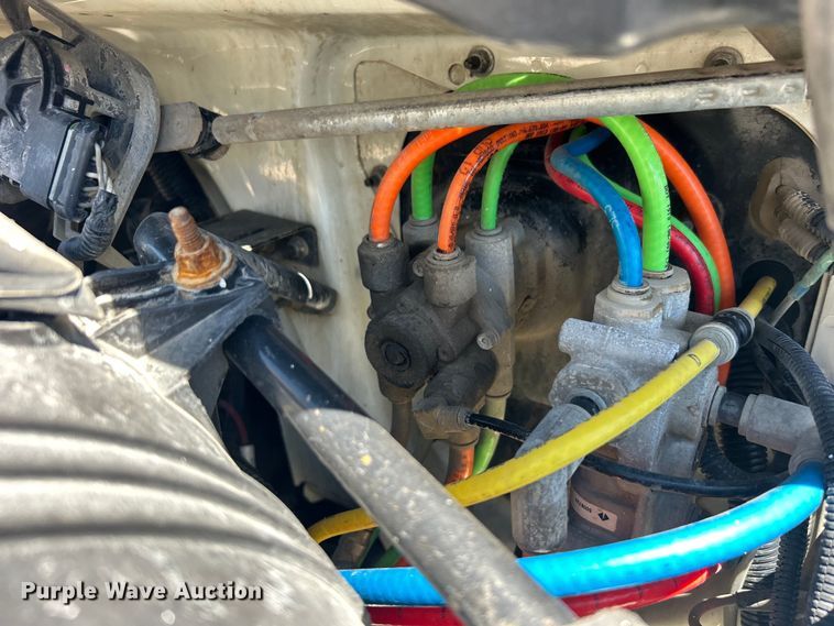 image for item EG1427 2010 International  7400 SBA utility / service truck