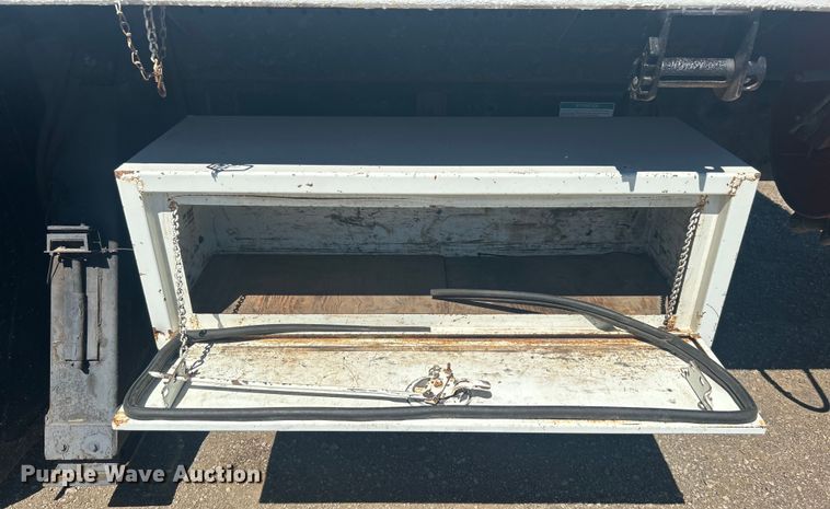 image for item EG1428 2010 Freightliner  Business Class M2 crane truck