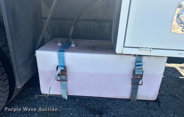 image for item EG1428 2010 Freightliner  Business Class M2 crane truck