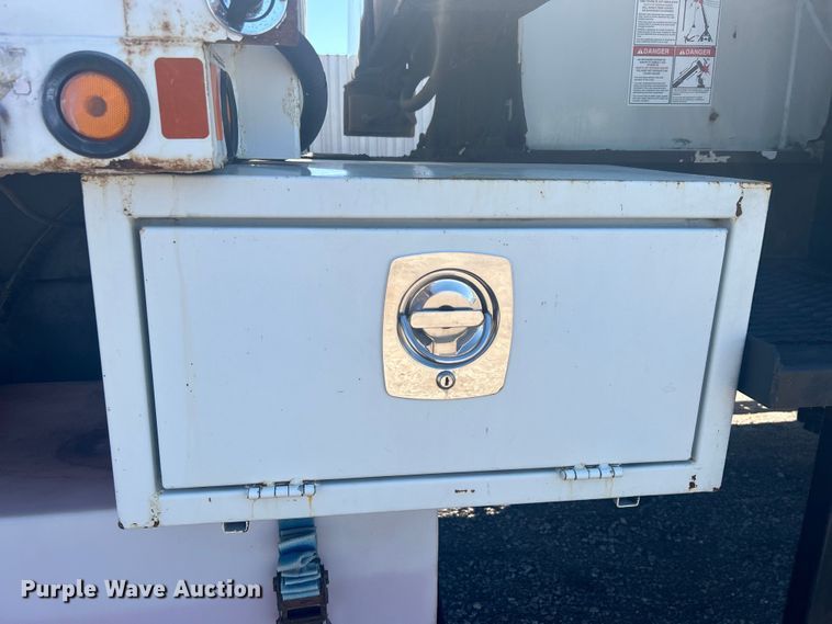 image for item EG1428 2010 Freightliner  Business Class M2 crane truck