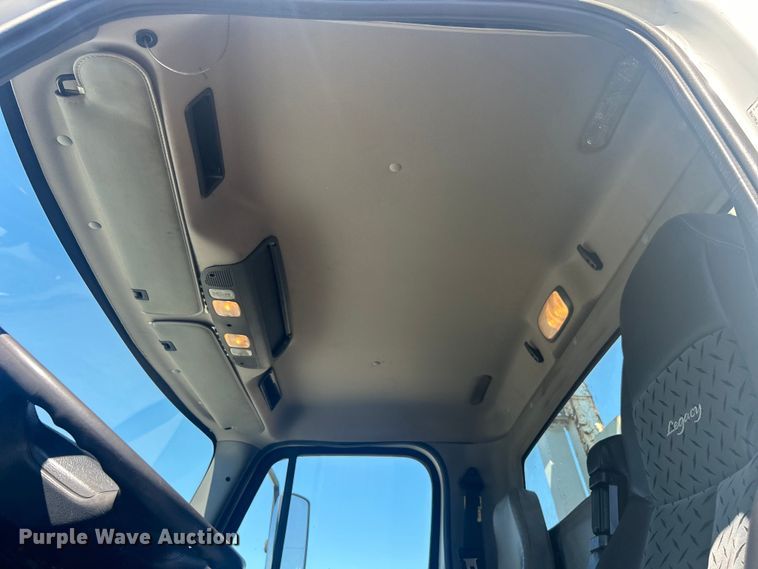 image for item EG1428 2010 Freightliner  Business Class M2 crane truck