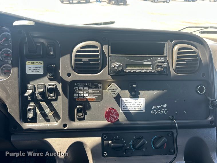 image for item EG1428 2010 Freightliner  Business Class M2 crane truck