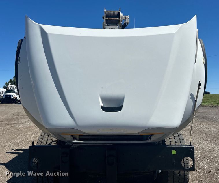 image for item EG1428 2010 Freightliner  Business Class M2 crane truck