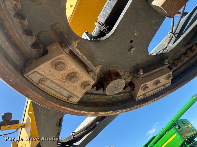 image for item EH3854 2013 John Deere 772G motor grader