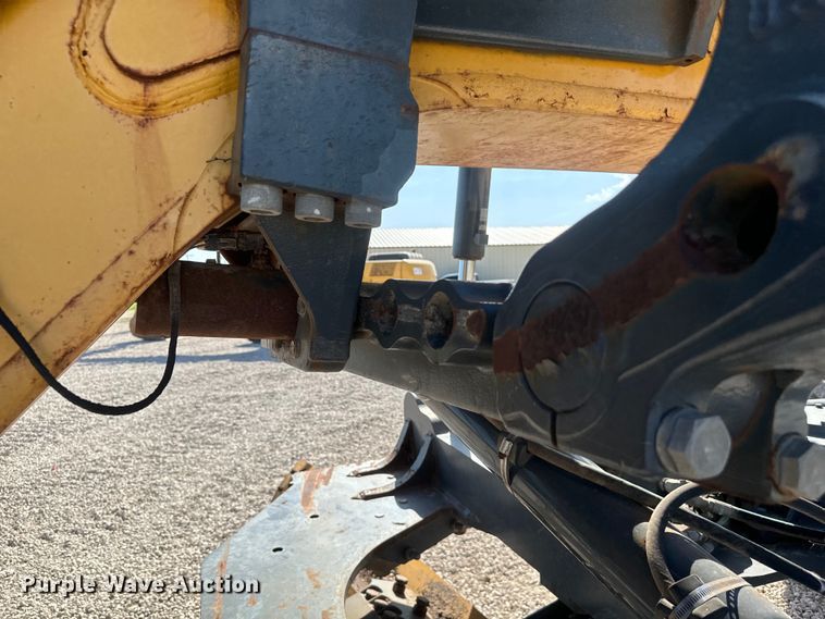 image for item EH3854 2013 John Deere 772G motor grader