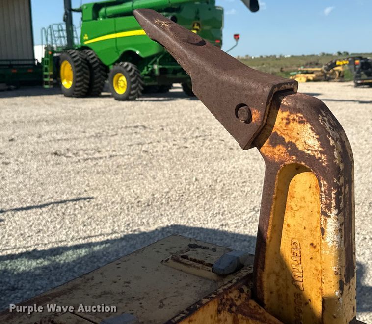 image for item EH3854 2013 John Deere 772G motor grader