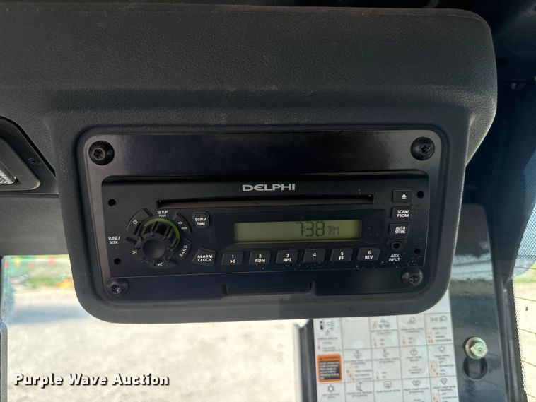 image for item EH3854 2013 John Deere 772G motor grader