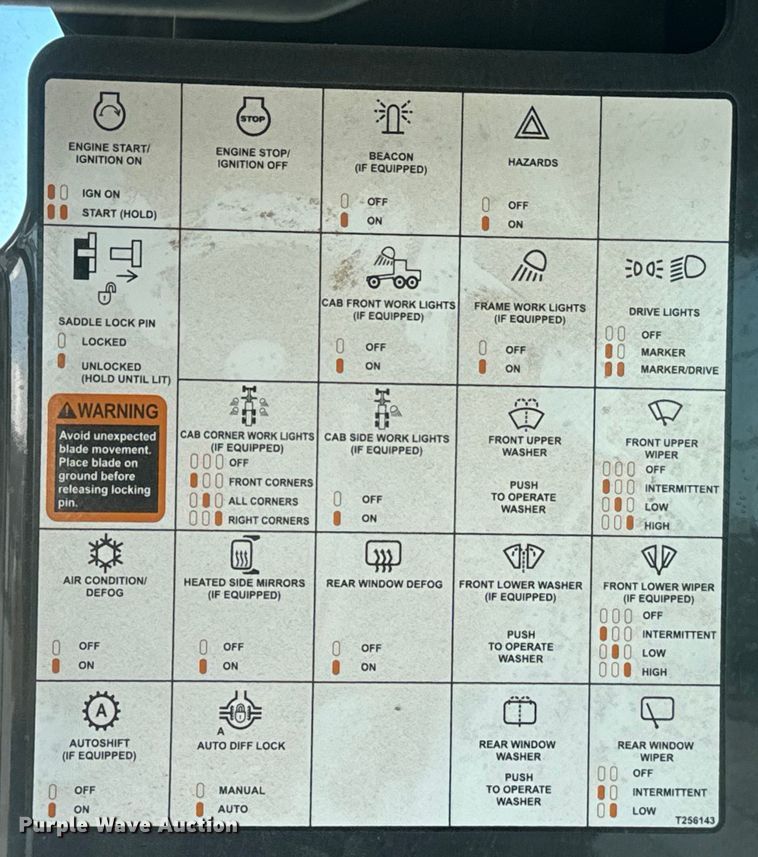 image for item EH3854 2013 John Deere 772G motor grader