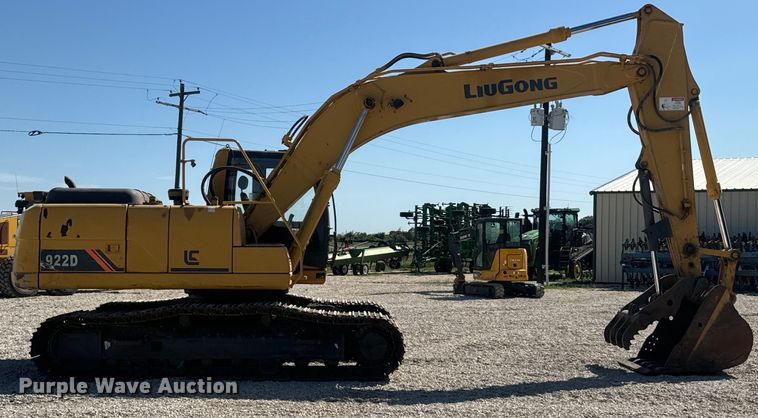 image for item EH3857 2011 LiuGong CLG922D excavator