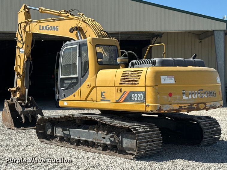 image for item EH3857 2011 LiuGong CLG922D excavator