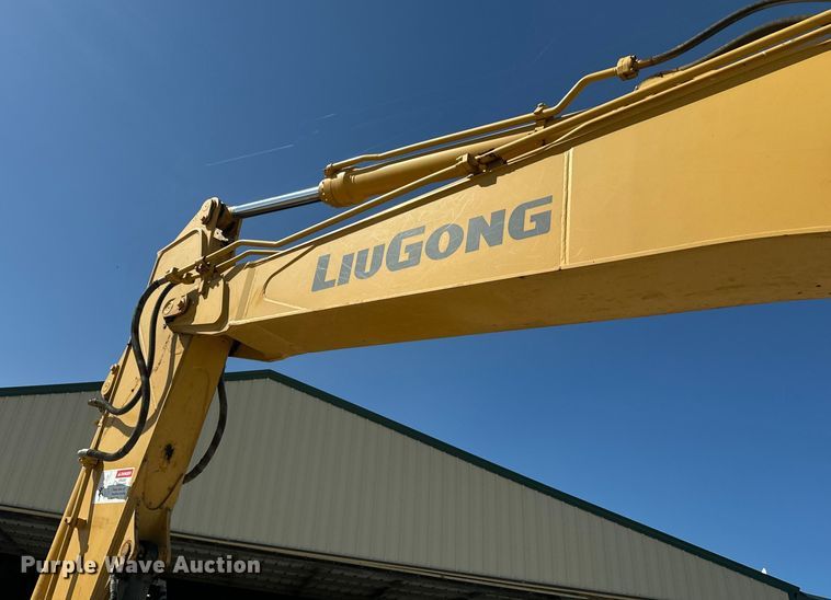 image for item EH3857 2011 LiuGong CLG922D excavator